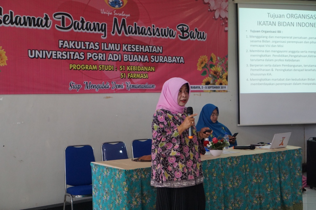 Pengenalan Profesi pada Mahasiswa Baru 2019 (S1 Kebidanan dan S1 Farmasi) Fakultas Ilmu Kesehatan Universitas PGRI Adi Buana Surabaya